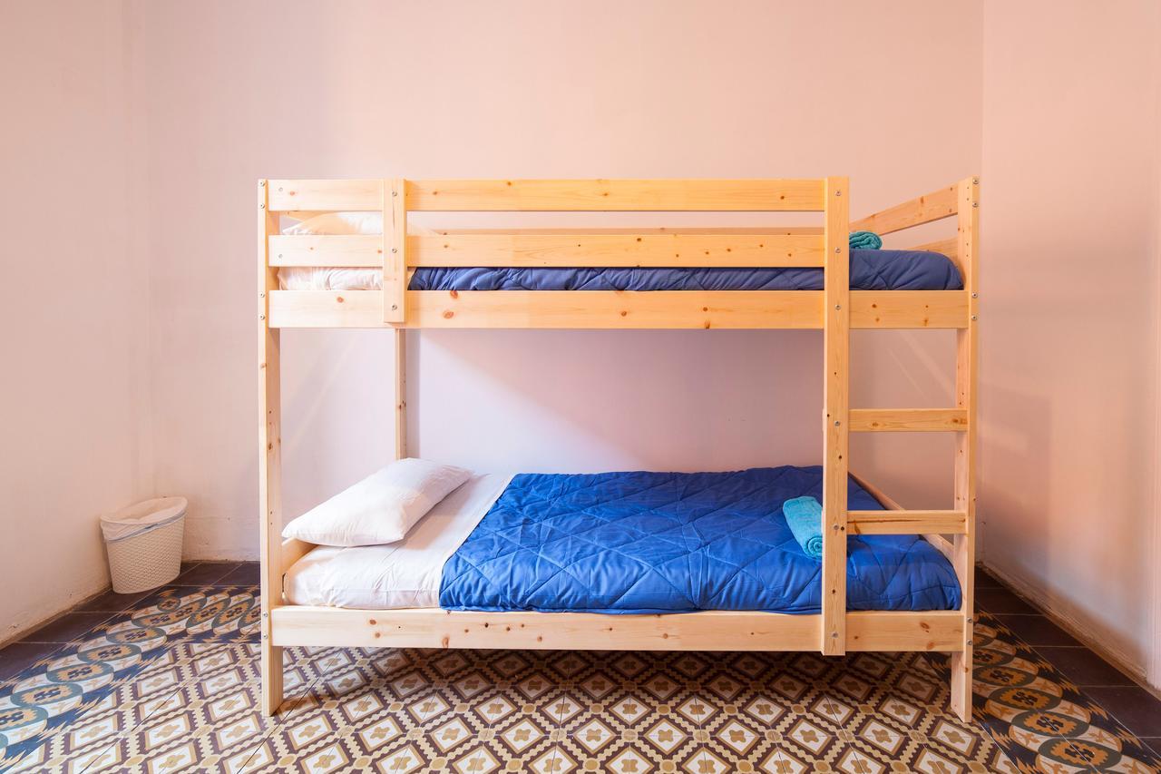 Bed In Girona Bed & Breakfast Ngoại thất bức ảnh
