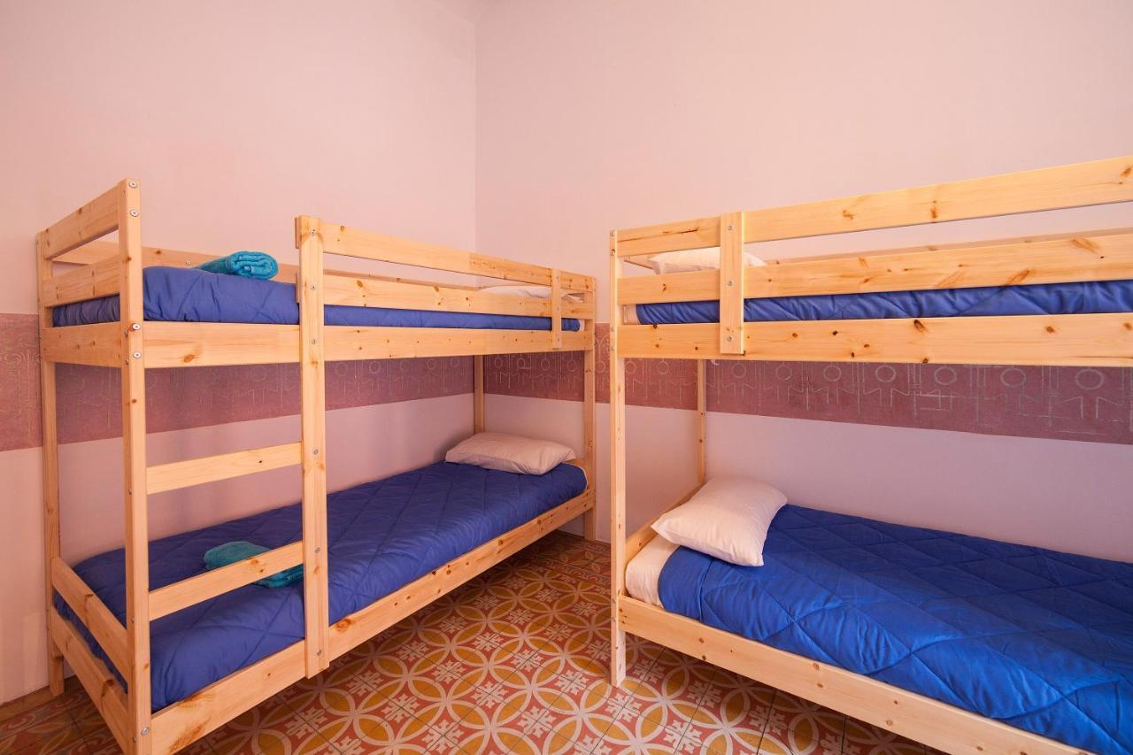 Bed In Girona Bed & Breakfast Ngoại thất bức ảnh